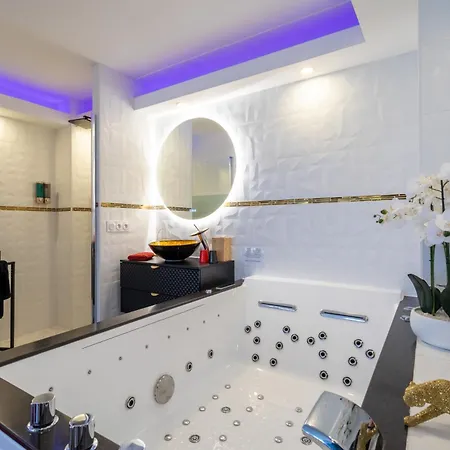 Apartment Romantique-jacuzzi 2 Pers *